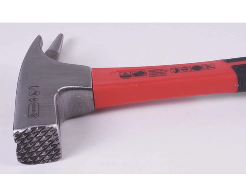 Kladivo s červenou rukoväťou