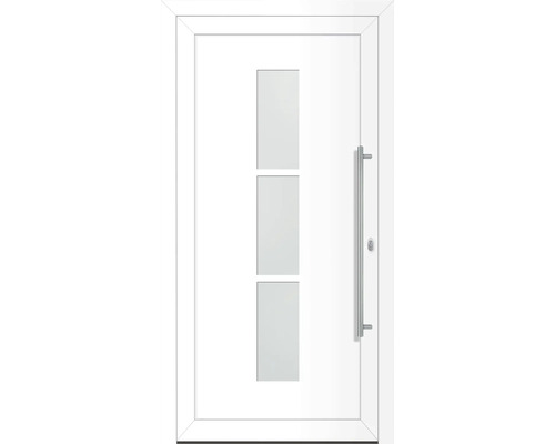 Biele vchodové dvere s tromi sklenenými výplňami a nerezovou kľučkou