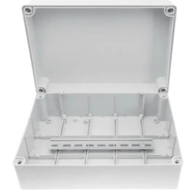 Otvorená rozvodná skriňa s montážnou lištou