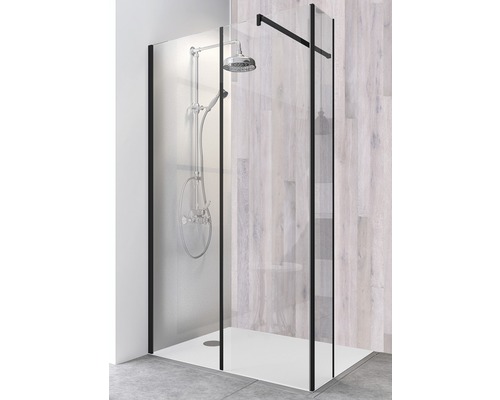 Walk-in sprchovací kút s čiernym rámom a stropnou sprchou