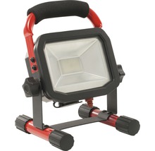 LED stavebný reflektor s rukoväťou a stojanom
