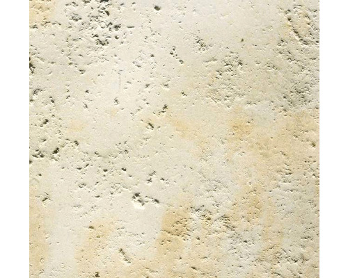 Detail travertínovej dlaždice