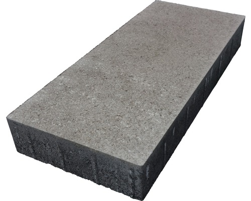 Sivá dlažobná kocka