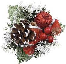 Vianočná dekorácia so šiškou, bobuľami a jablkom