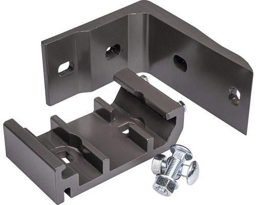 Kovové uholníky a skrutky na montáž