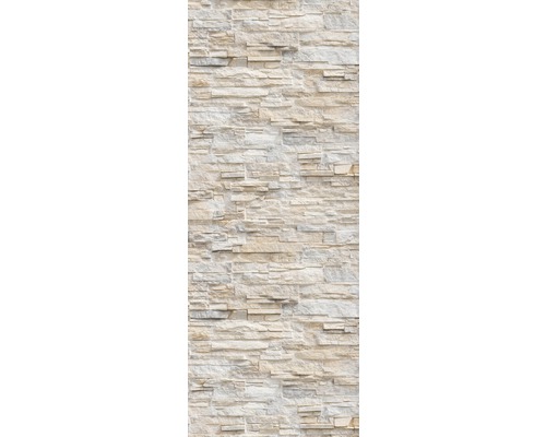 Obklad stien so vzhľadom prírodného kameňa.