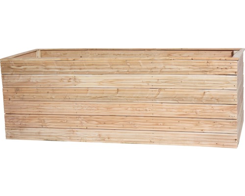 Drevený kvetináč do záhrady