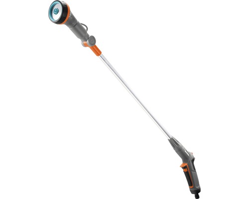 Záhradný postrekovač s nadstavcom na polievanie rastlín