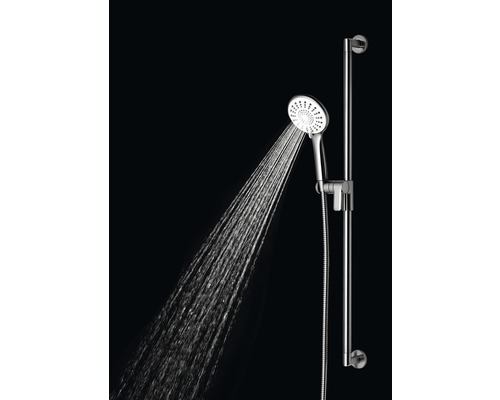 Ručná sprcha s tyčou a tečúcou vodou