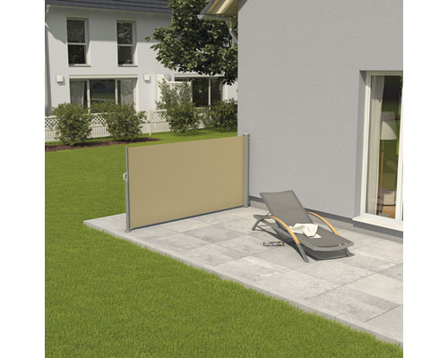 Terasa s bočnou markízou a lehátkom