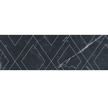 Dekoratívna dlaždica s geometrickým vzorom na kamennom povrchu