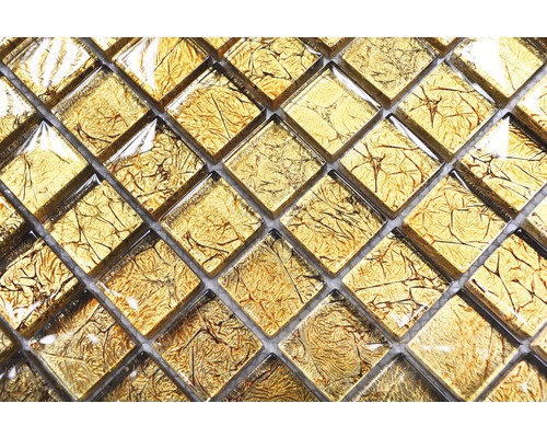 Detail štvorcových sklenených mozaikových obkladov