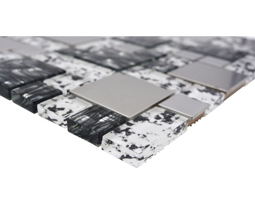 Mozaika zo skla a kovu