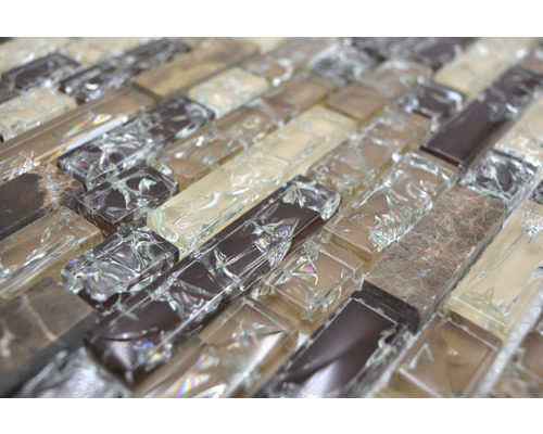 Mozaikové dlaždice zo skla a kameňa