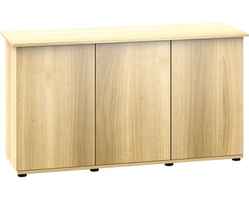 Drevená komoda s tromi dvierkami