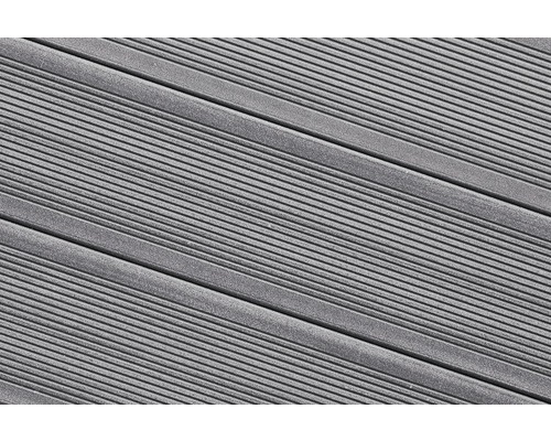 Terasová doska WPC Ambiente 3000 mm Detail terasových dosiek z vrúbkovaného materiálu