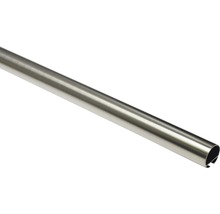 Kovová šatníková tyč