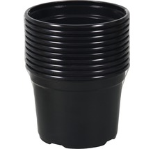 Stoh čiernych plastových kvetináčov