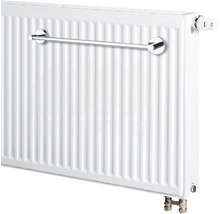 Biely radiátor s držiakom na uteráky a termostatickým ventilom