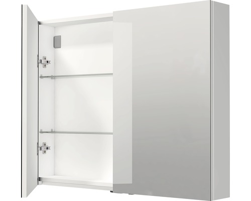 Zrkadlová skrinka s otvorenými dvierkami a sklenenými policami