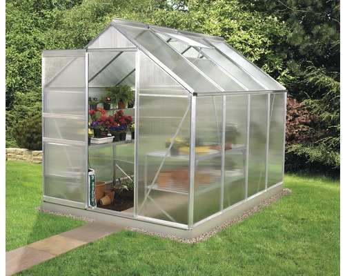 Skleník Vitavia Venus 5000 polykarbonát 4 mm 195x257 cm hliník vr. základového rámu Skleník s policami na pestovanie rastlín v záhrade.