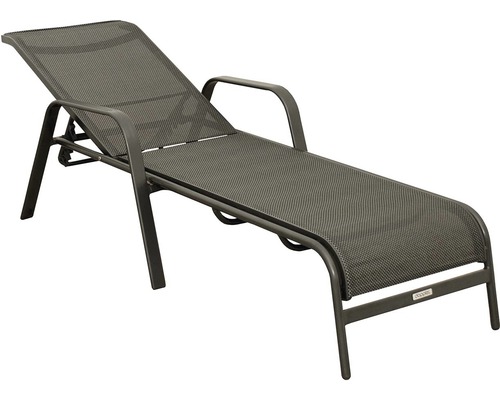 Záhradné ležadlo s podrúčkami