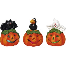 Halloweenska dekorácia s tekvicou, netopierom, havranom a duchom