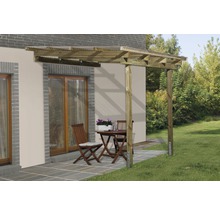 Drevený prídavný altánok so záhradným nábytkom na terase