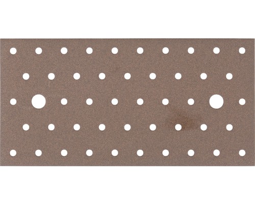 Dierovaná doska z dreva na náradie