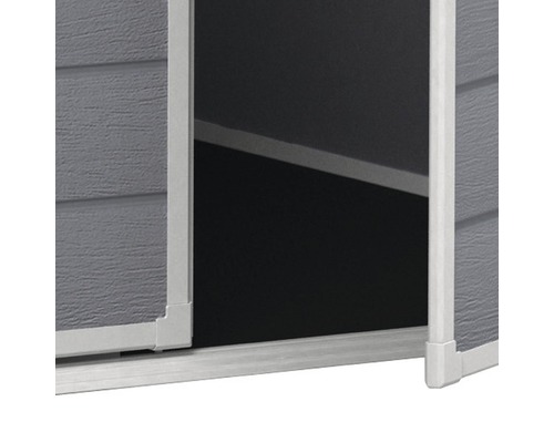 Detailný pohľad na záhradný box s posuvnými dverami