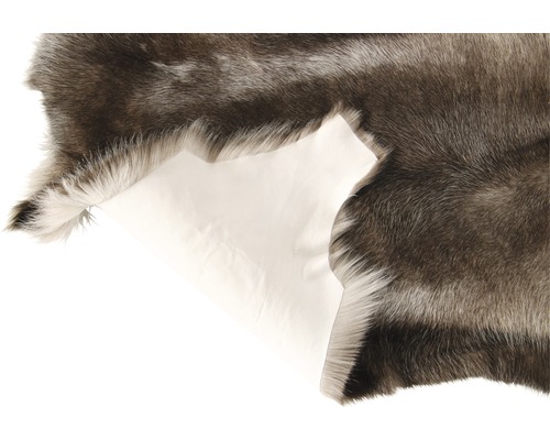 Dekoračná kožušina so svetlým podkladom