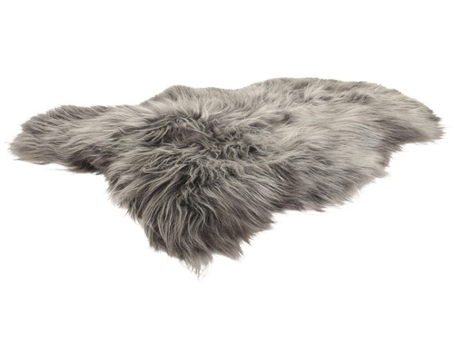 Koberec z imitácie šedej ovčej kože