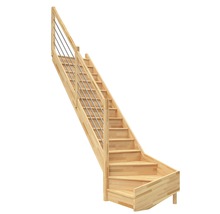 Drevené schodisko s kovovým tyčovým zábradlím