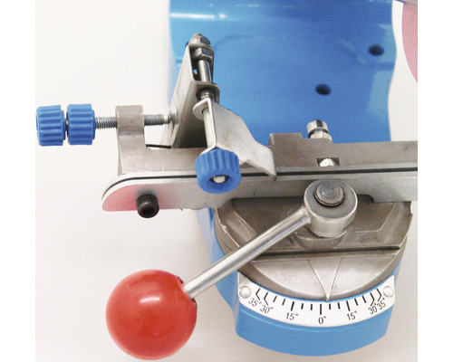 Detail brúsky na nástroje s nastavením uhla a rukoväťou