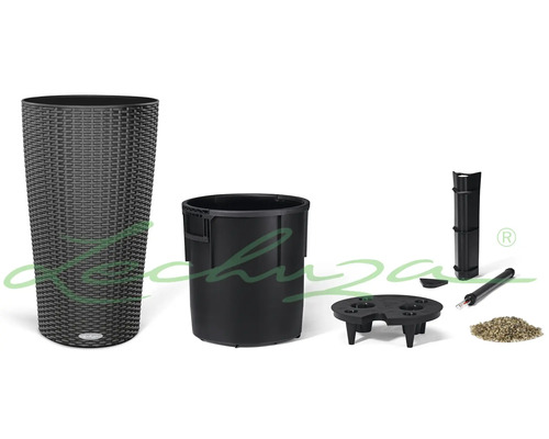 Kvetináč so zavlažovacím systémom a príslušenstvom