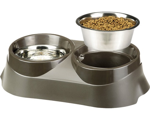Dvojitá psia miska s nerezovými miskami a krmivom