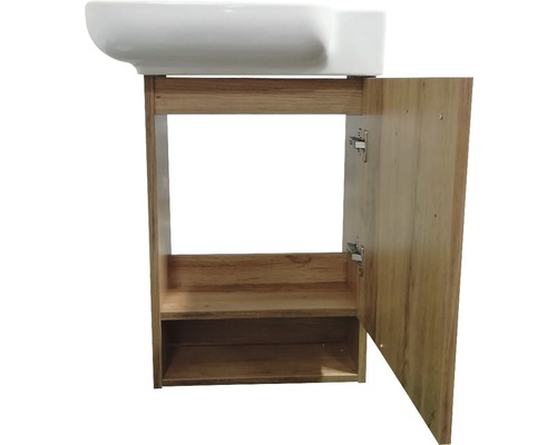 Skrinka pod umývadlo s otvorenými dvierkami a policou