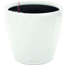 Biely kvetináč so zavlažovacím systémom