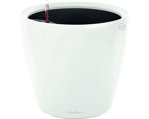 Biely kvetináč so zavlažovacím systémom