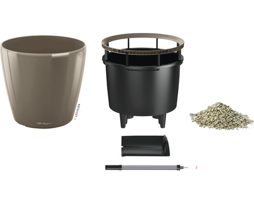 Kvetináč so zavlažovacím systémom a príslušenstvom