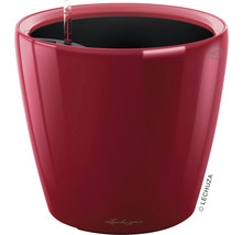 Červený kvetináč so zavlažovacím systémom