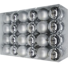 Balenie vianočných gúľ v matnom a lesklom prevedení