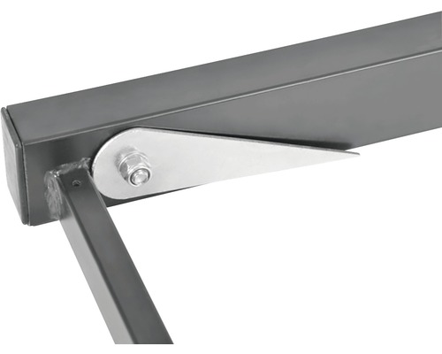 Detail kovovej konštrukcie so skrutkovým spojením