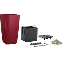 Kvetináč so zavlažovacím systémom a príslušenstvom