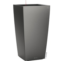 Vysoký kvetináč so zavlažovacím systémom