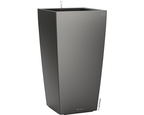 Vysoký, hranatý kvetináč s ukazovateľom hladiny vody na vonkajšie použitie