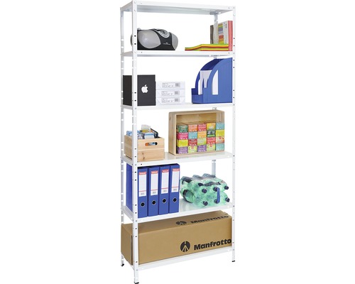 Biely kovový regál so šiestimi policami a rôznymi predmetmi