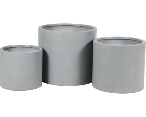 Sada troch okrúhlych kvetináčov pre záhradu