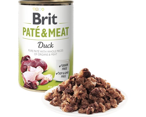 Brit Paté a mäso krmivo pre psov s kačicou v konzerve a na tanieri