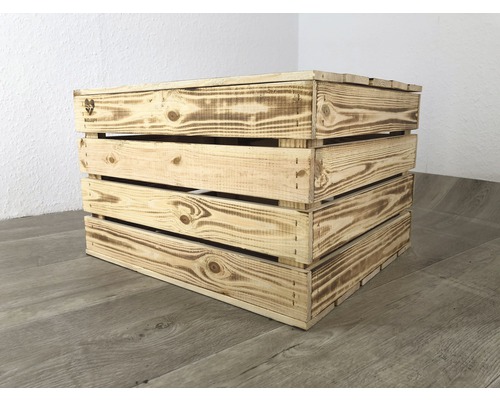 Drevená bedňa s otvorenou konštrukciou na skladovanie